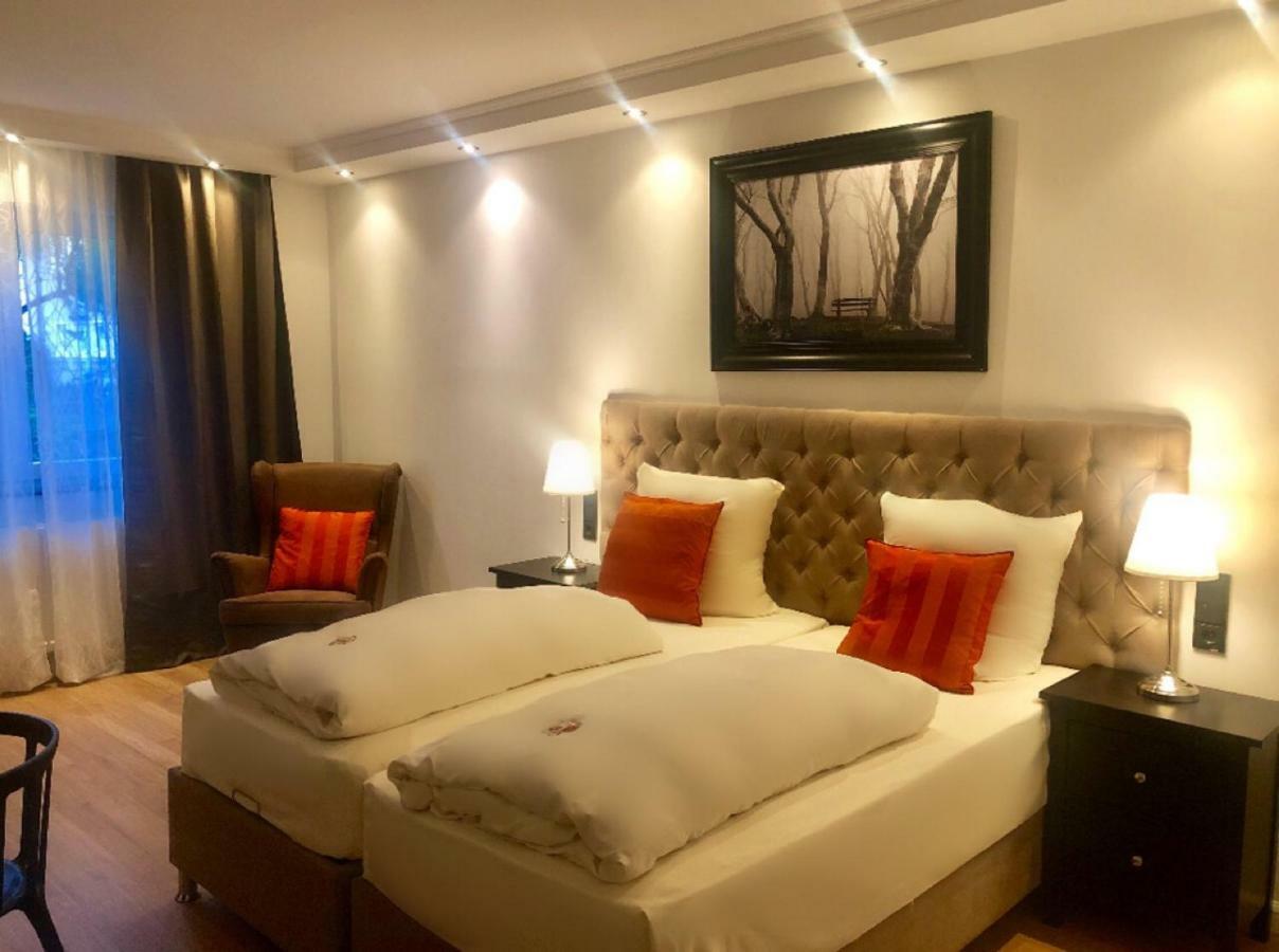 Hotel Ramor Garni Дуйсбург Екстер'єр фото