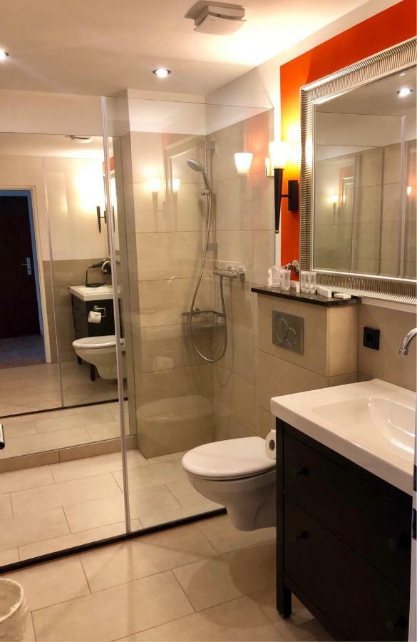Hotel Ramor Garni Дуйсбург Екстер'єр фото